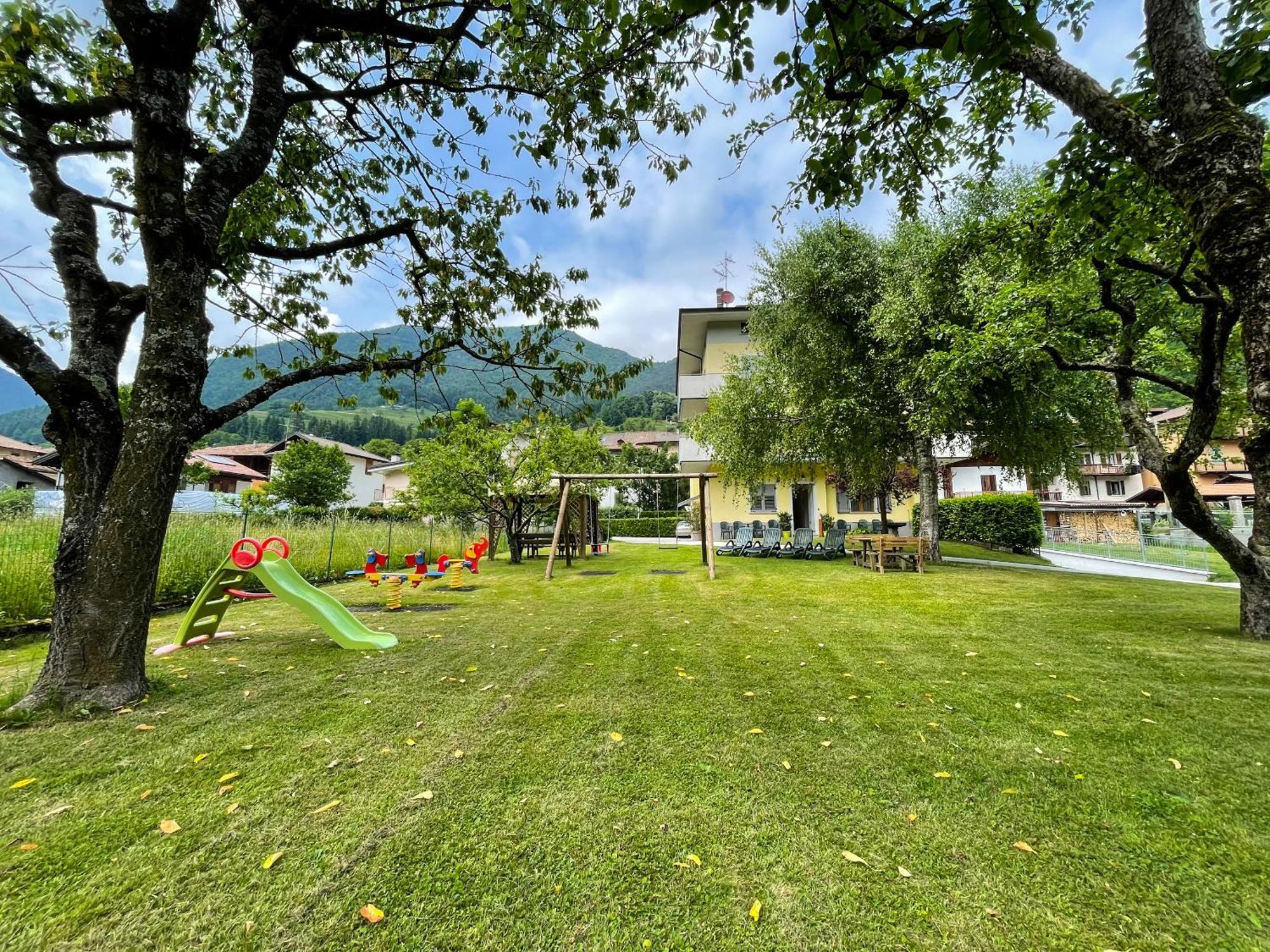 Hotel Locanda Alla Perla Tiarno di Sotto المظهر الخارجي الصورة