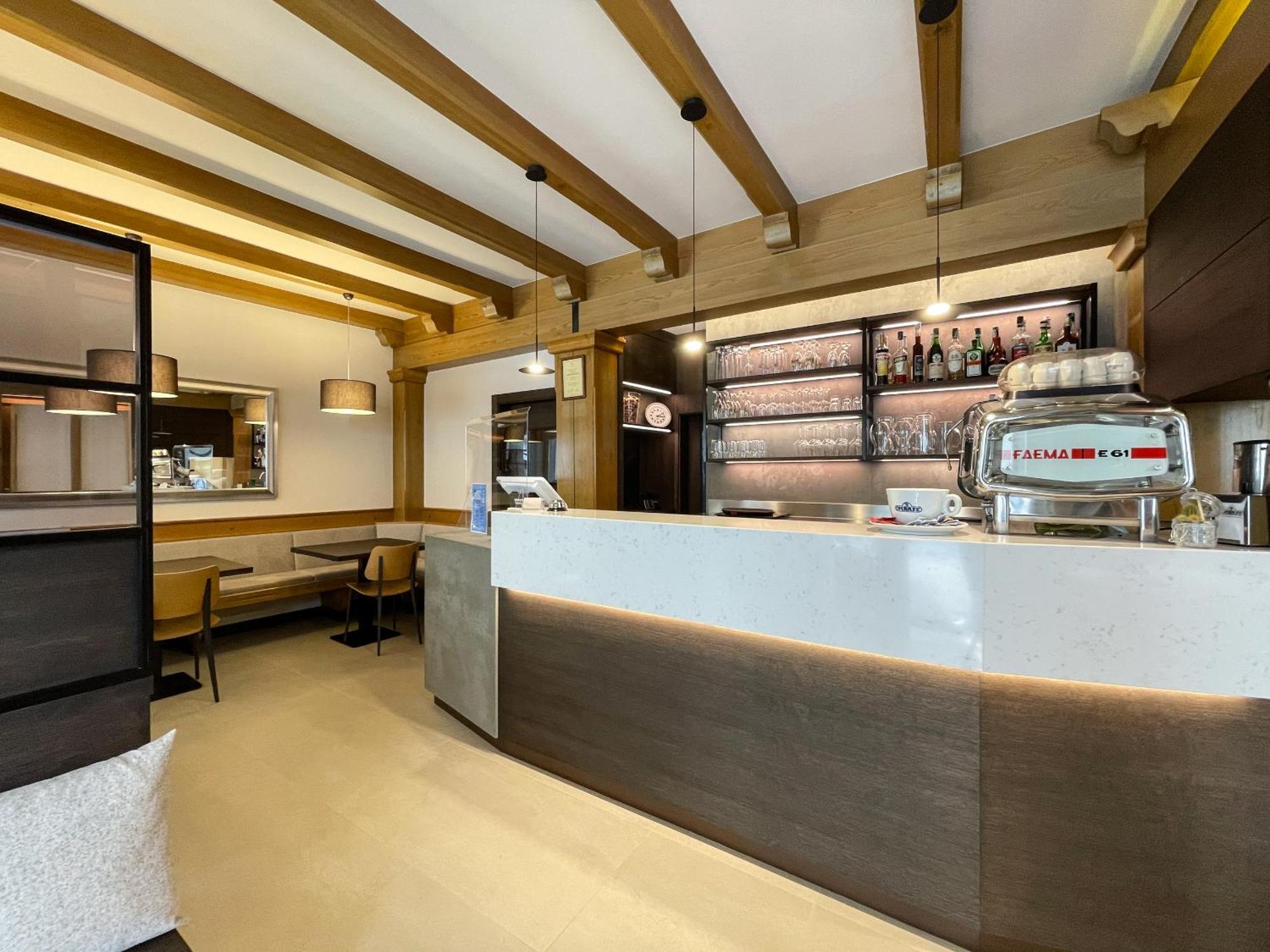 Hotel Locanda Alla Perla Tiarno di Sotto المظهر الخارجي الصورة