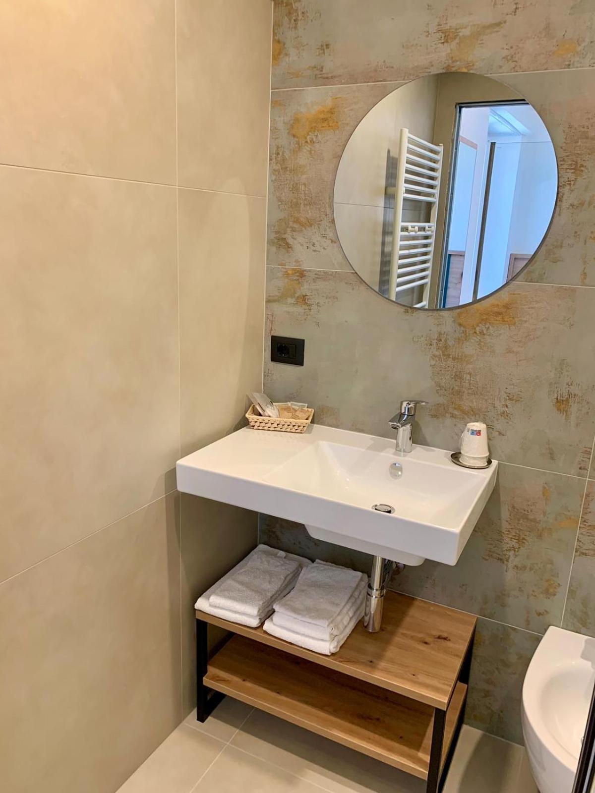 Hotel Locanda Alla Perla Tiarno di Sotto المظهر الخارجي الصورة
