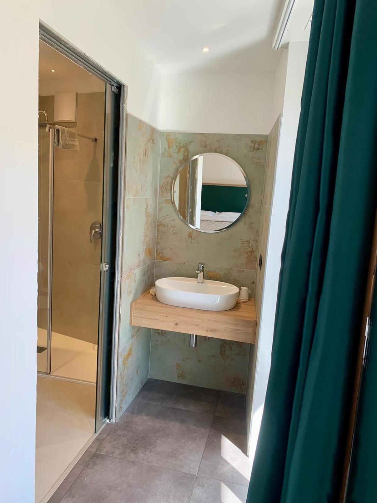 Hotel Locanda Alla Perla Tiarno di Sotto المظهر الخارجي الصورة